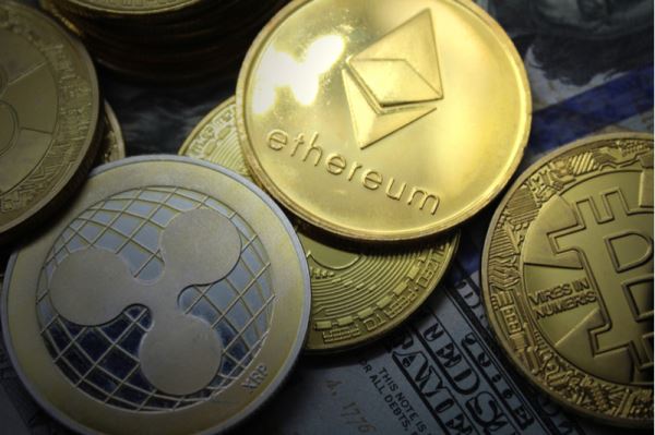 Цена токена XRP приближается к уровню $3, что стоит за этим ралли?