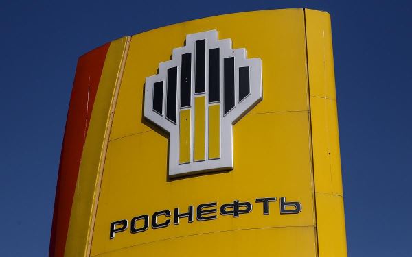 «Роснефть» обошла Сбербанк и стала самой дорогой компанией России