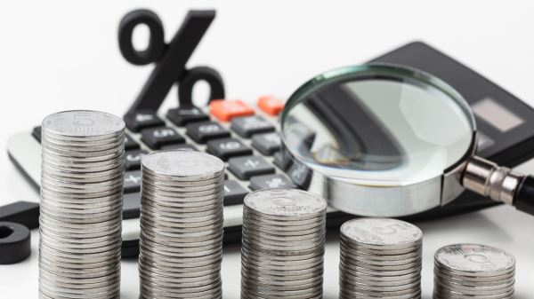Станете невероятно богаты: что стоит купить россиянам до кризиса